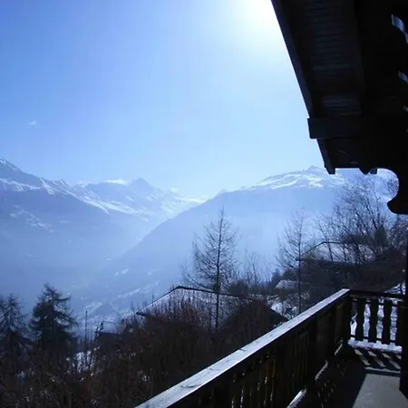 Volets Rouges Chalet